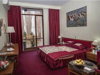 Centaur Lake View Hotel, Srinagar 2